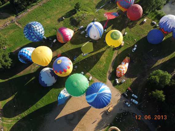В Великих Луках есть много мест для старта воздушных шаров